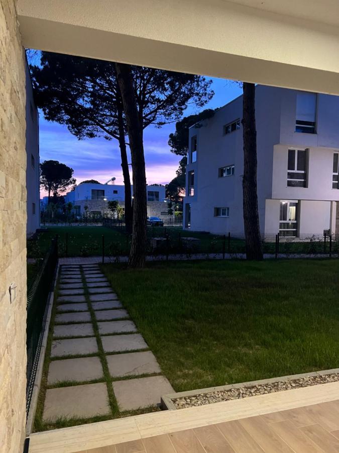 Pine Apartments At San Pietro Resort Durrës Eksteriør billede